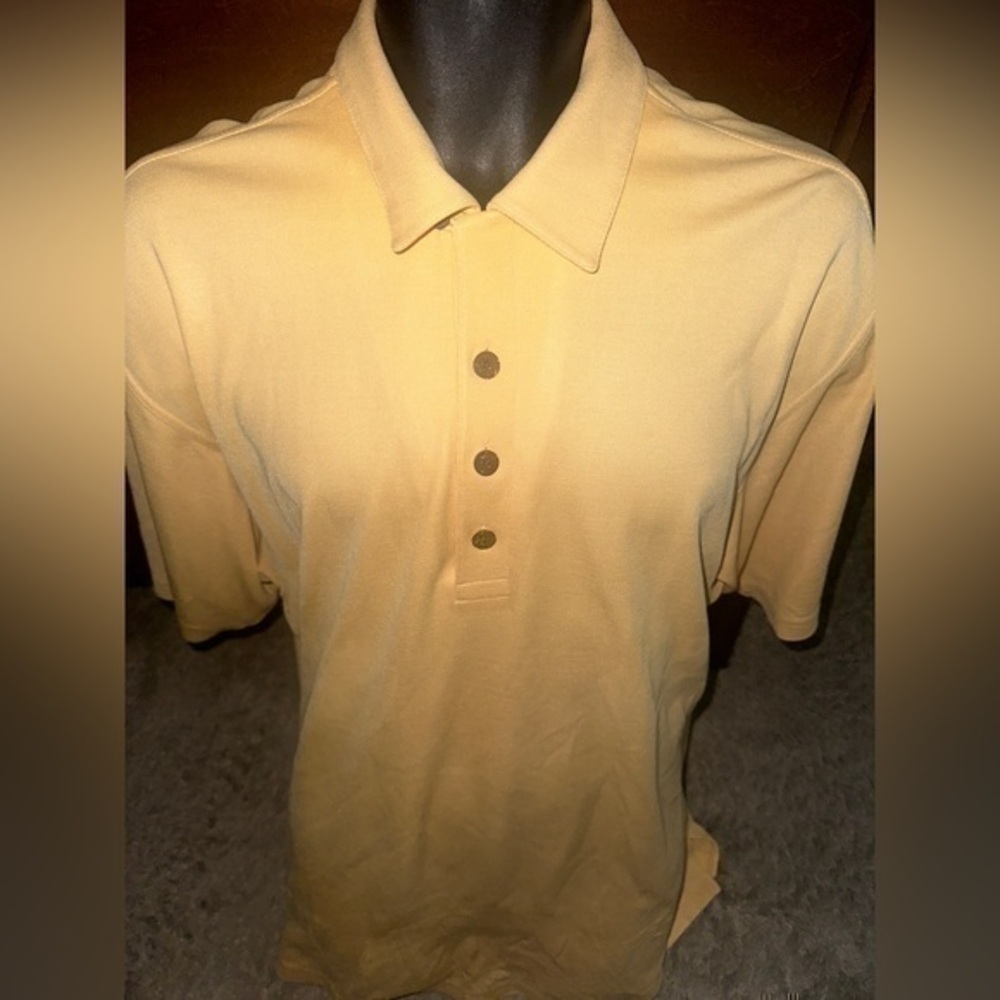 Men’s used Tommy Bahama yellow  silk polo shirt size XL
